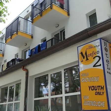 Jasmine Otel Marebello